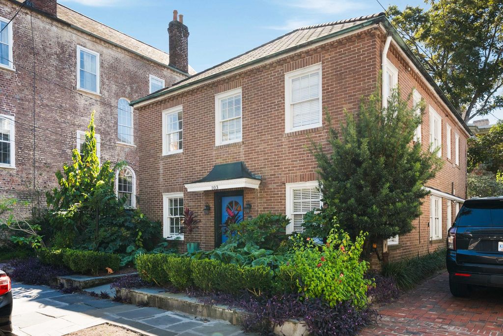 Photo of 103 Rutledge Avenue, Charleston, SC 29401 (MLS # 25028460)