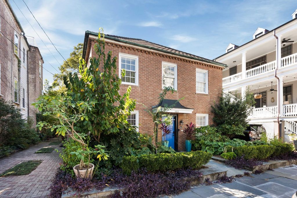Photo of 103 Rutledge Avenue, Charleston, SC 29401 (MLS # 25028460)