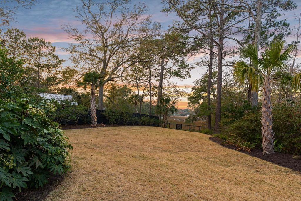 Photo of 1286 W Vagabond Lane, Mount Pleasant, SC 29464 (MLS # 26001236)
