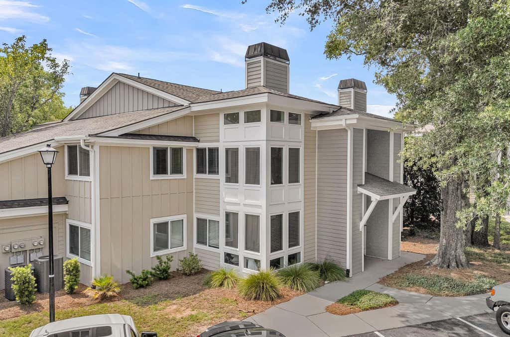 Photo of 275 Alexandra Drive #11, Mount Pleasant, SC 29464 (MLS # 26024299)