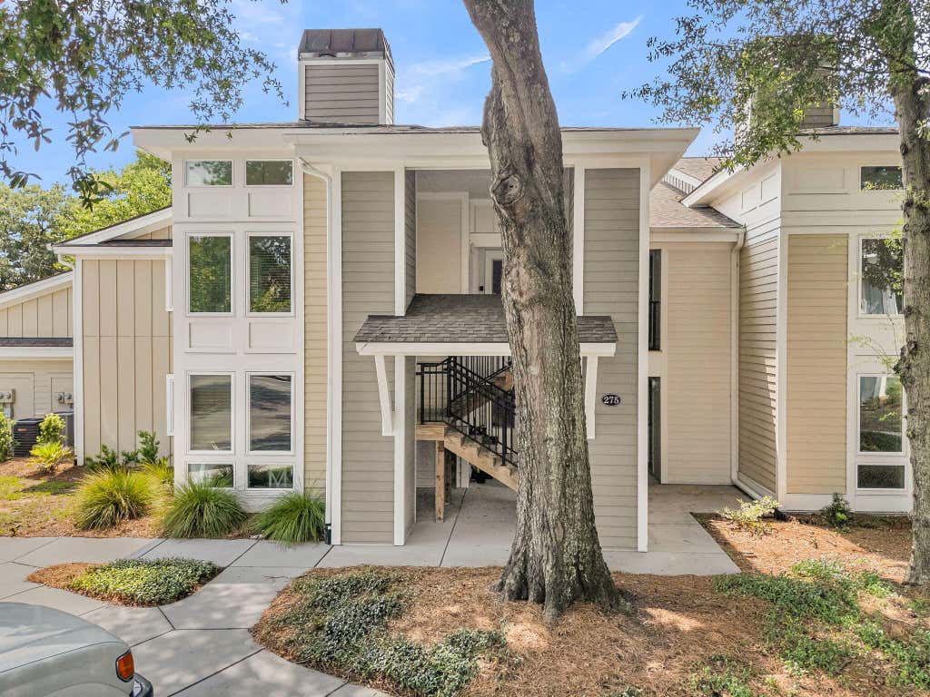 Photo of 275 Alexandra Drive #11, Mount Pleasant, SC 29464 (MLS # 26024299)