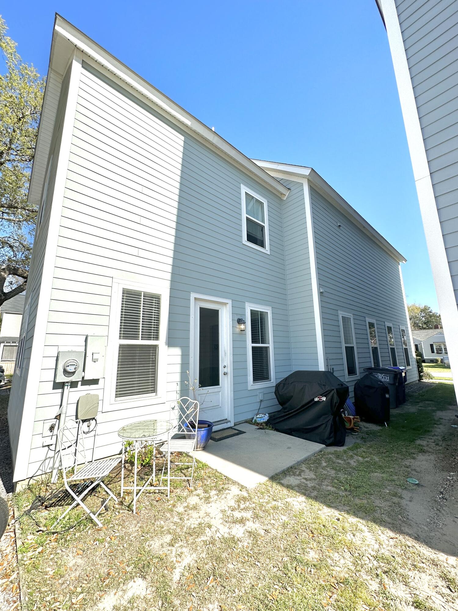 Photo 5 of 25 of 4617 Holmes Avenue house