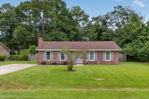 Photo of 613 Brailsford Boulevard, Summerville, SC 29485 (MLS # 26025536)