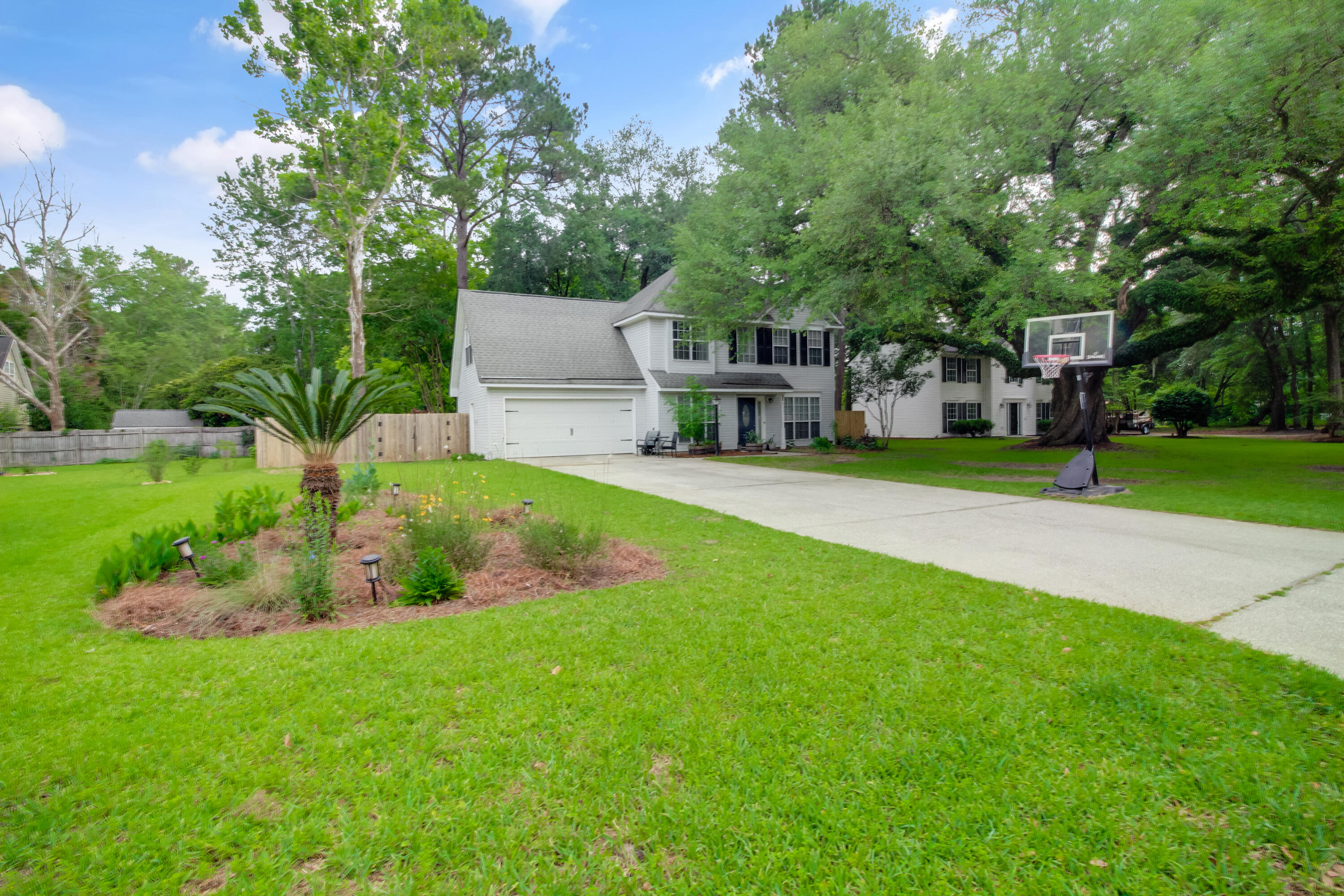 709 Black Oak Boulevard