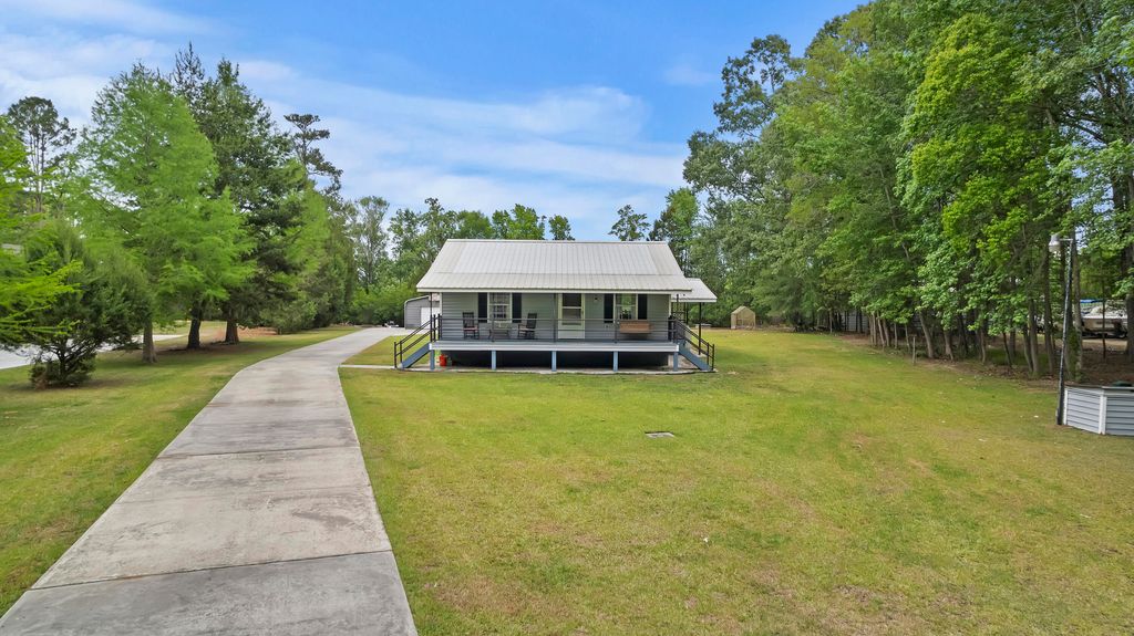 Photo of 589 Backfield Road, Walterboro, SC 29488 (MLS # 26012329)