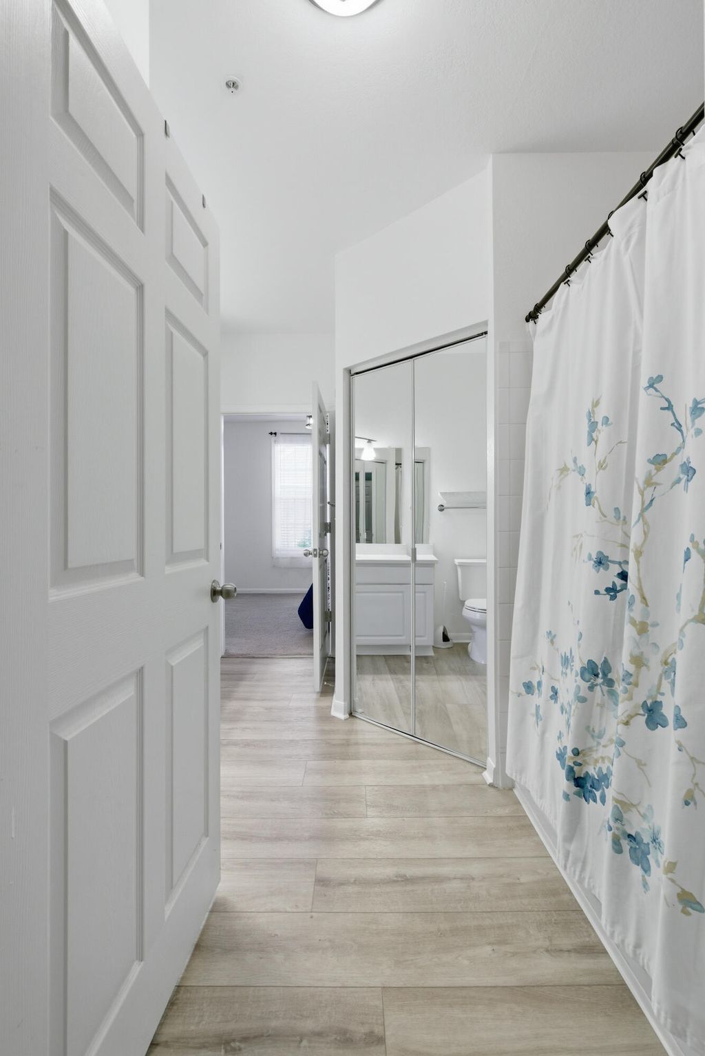 Photo of 60 Fenwick Hall Allee Alley #Apt 537, Johns Island, SC 29455 (MLS # 26008610)