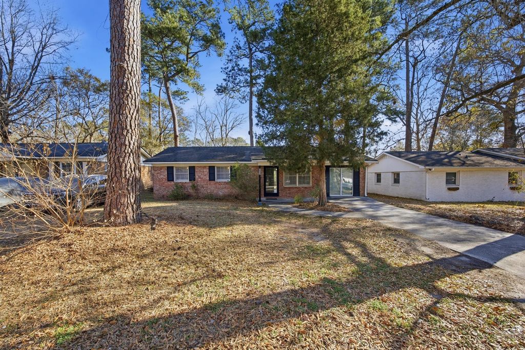 Photo of 202 Elliott Drive, Ladson, SC 29456 (MLS # 26000712)