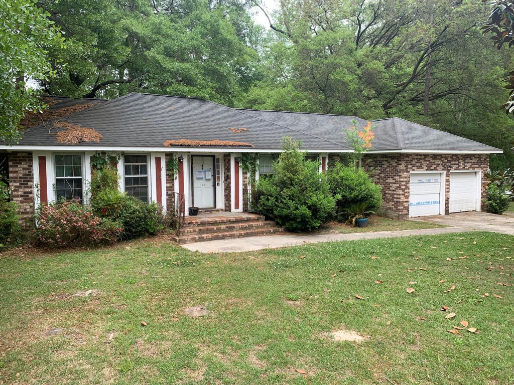 Photo of 101 Bob White Lane, Summerville, SC 29485 (MLS # 26013340)