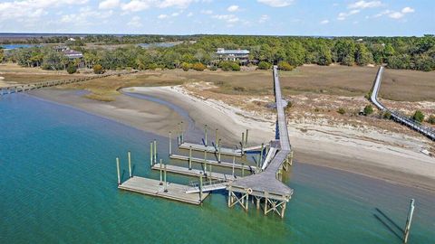 A home in Dewees Island