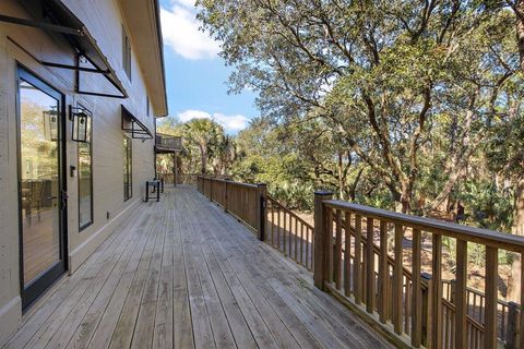 A home in Dewees Island