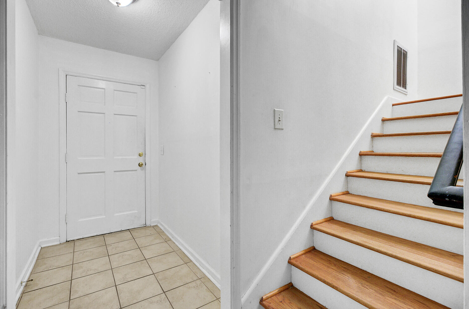 47 Rivers Point Row 3