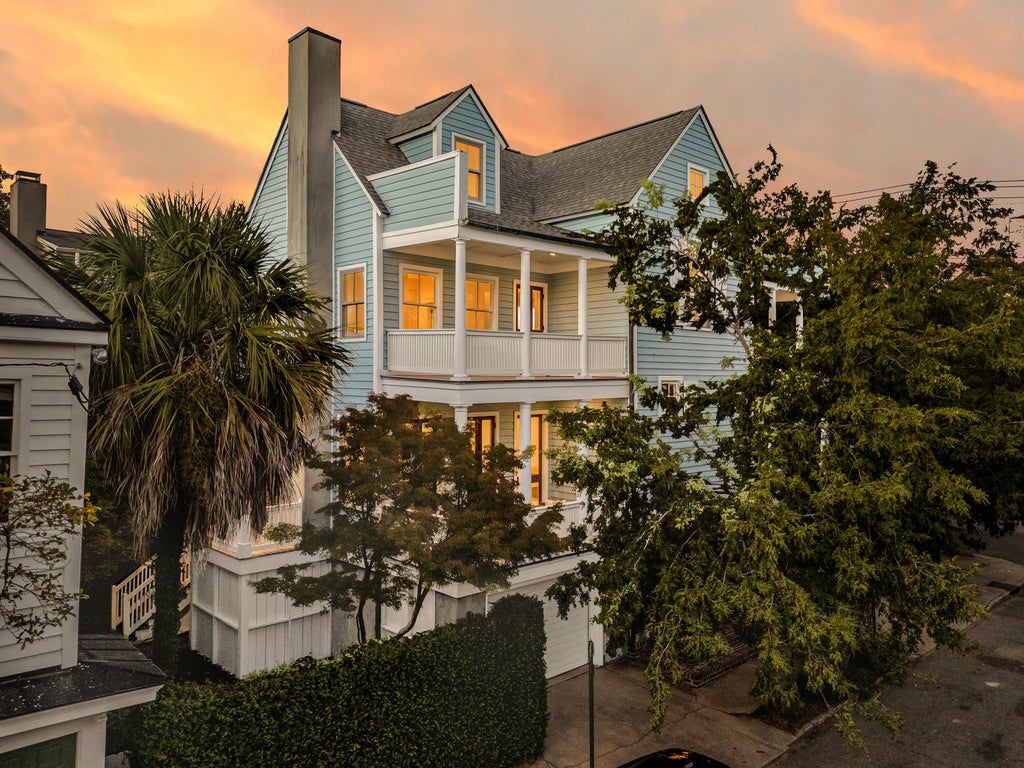 Photo of 9 Elizabeth Street, Charleston, SC 29403 (MLS # 26028567)