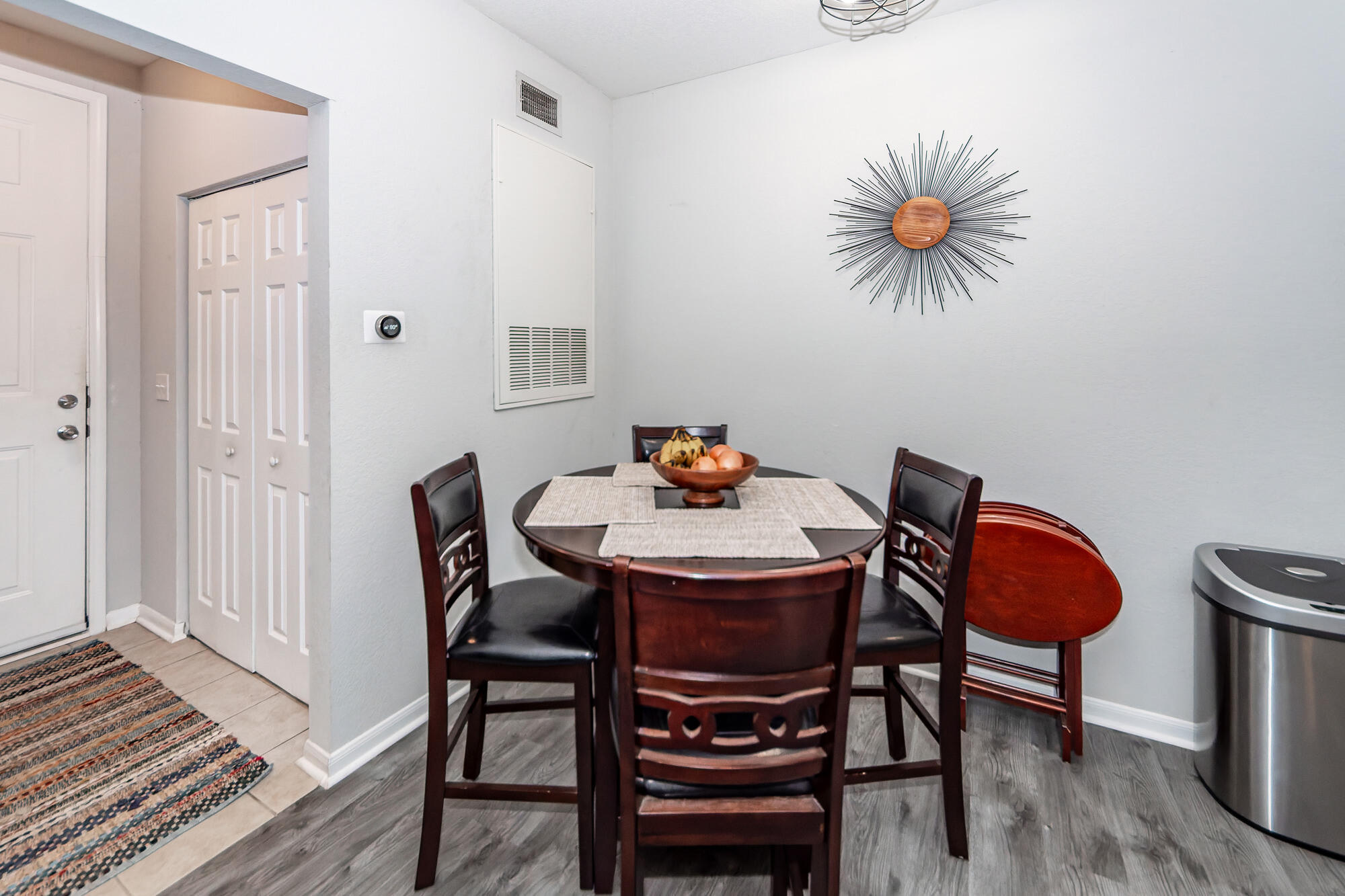 60 Fenwick Hall Allee Alley Apt 735