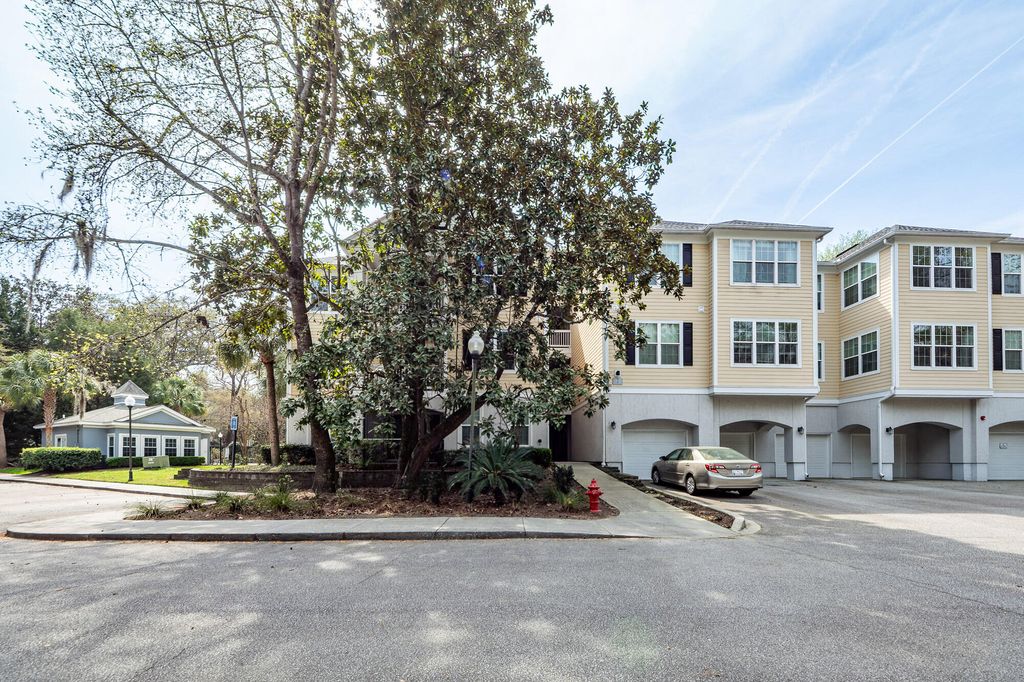 Photo of 60 Fenwick Hall Allee Alley #Apt 735, Johns Island, SC 29455 (MLS # 26006975)