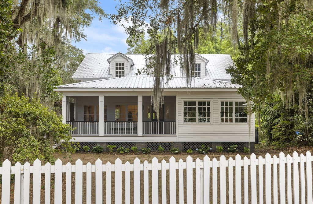 Photo of 2518 Grace Chapel Road, Wadmalaw Island, SC 29487 (MLS # 26020680)