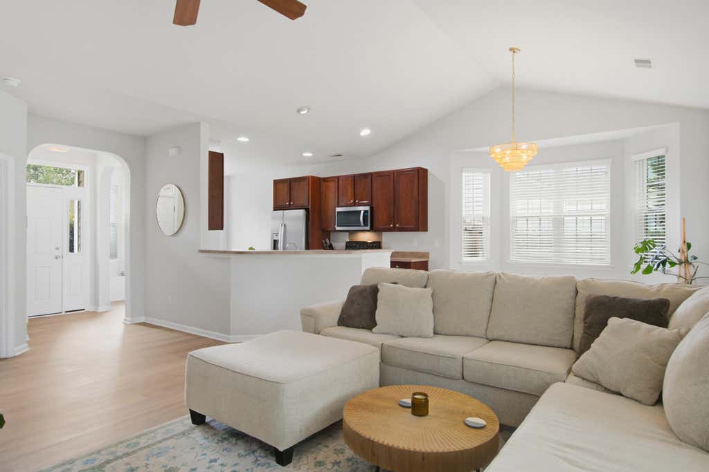 Photo of 7303 Kestrel Trail, Hanahan, SC 29410 (MLS # 26022464)