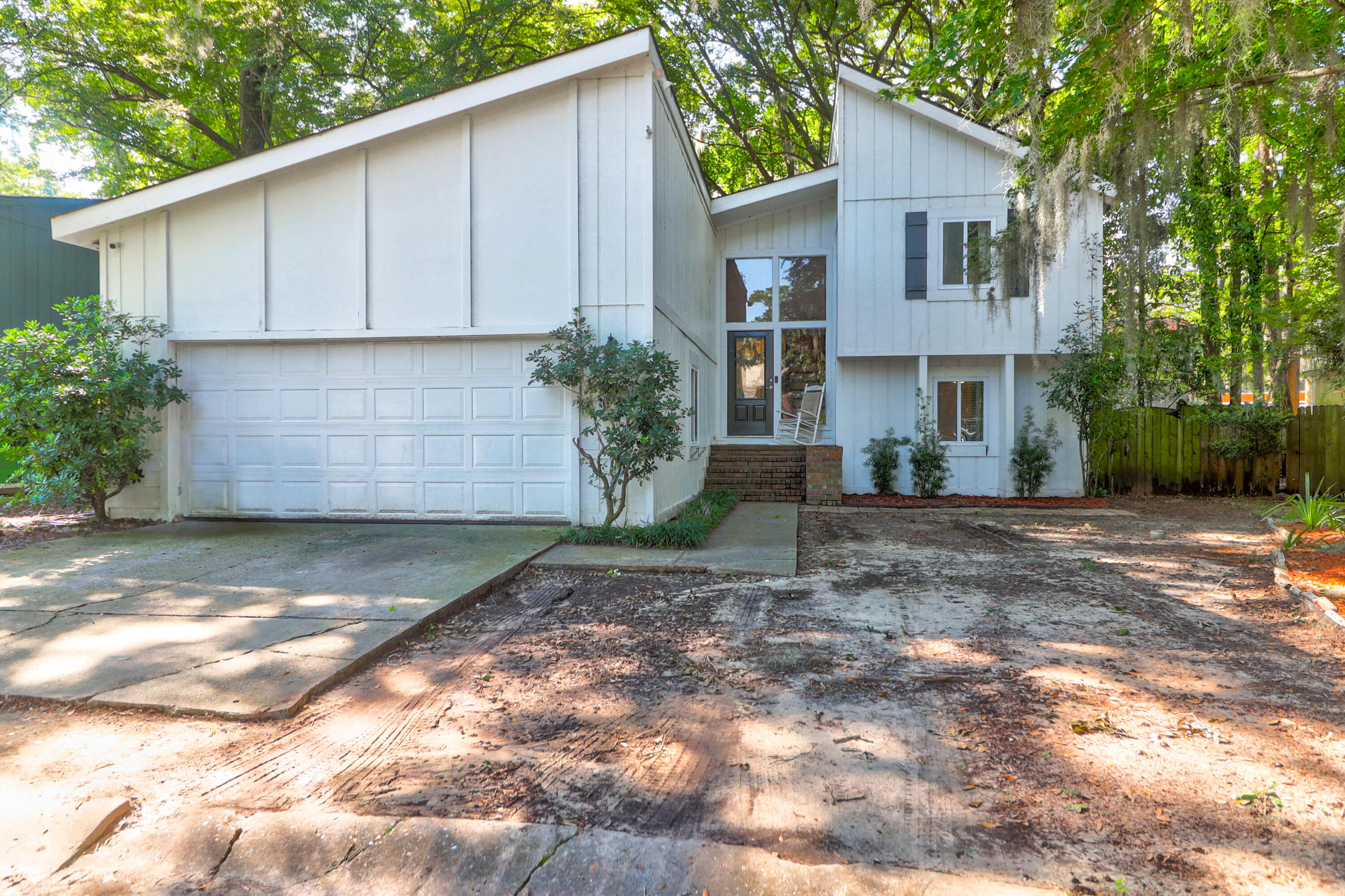 View Summerville, SC 29485 house