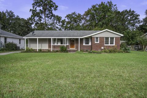 A home in Goose Creek