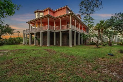 A home in Awendaw