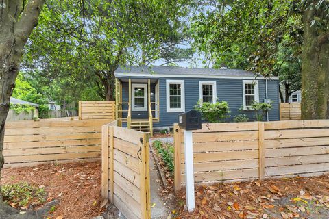 A home in North Charleston