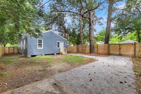 A home in North Charleston