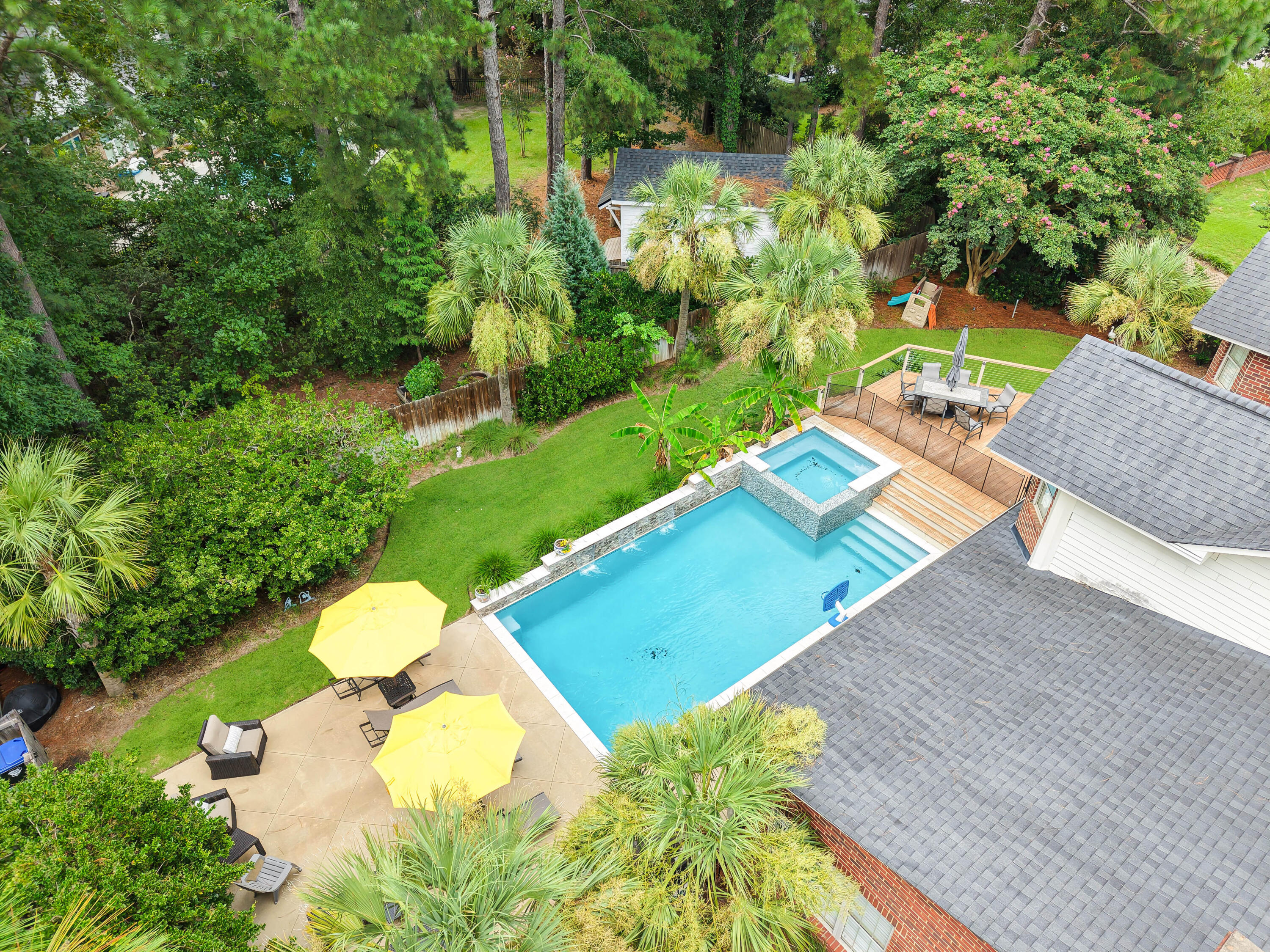 102 Castle Harbor Drive