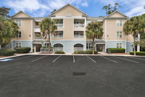Photo of 200 Bucksley Lane Ln #205, Charleston, SC 29492 (MLS # 25027257)