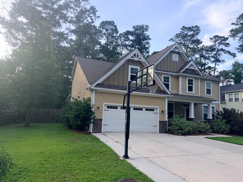Photo of 216 Shepard Street, Summerville, SC 29483 (MLS # 26016997)