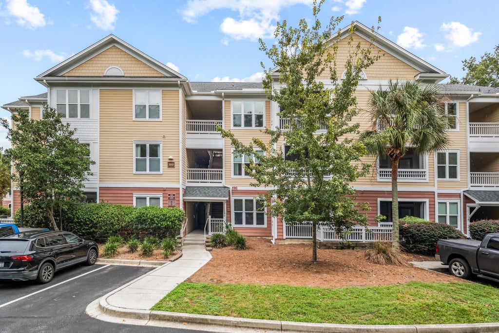 Photo of 500 Bucksley Lane #Unit 104, Charleston, SC 29492 (MLS # 26028064)