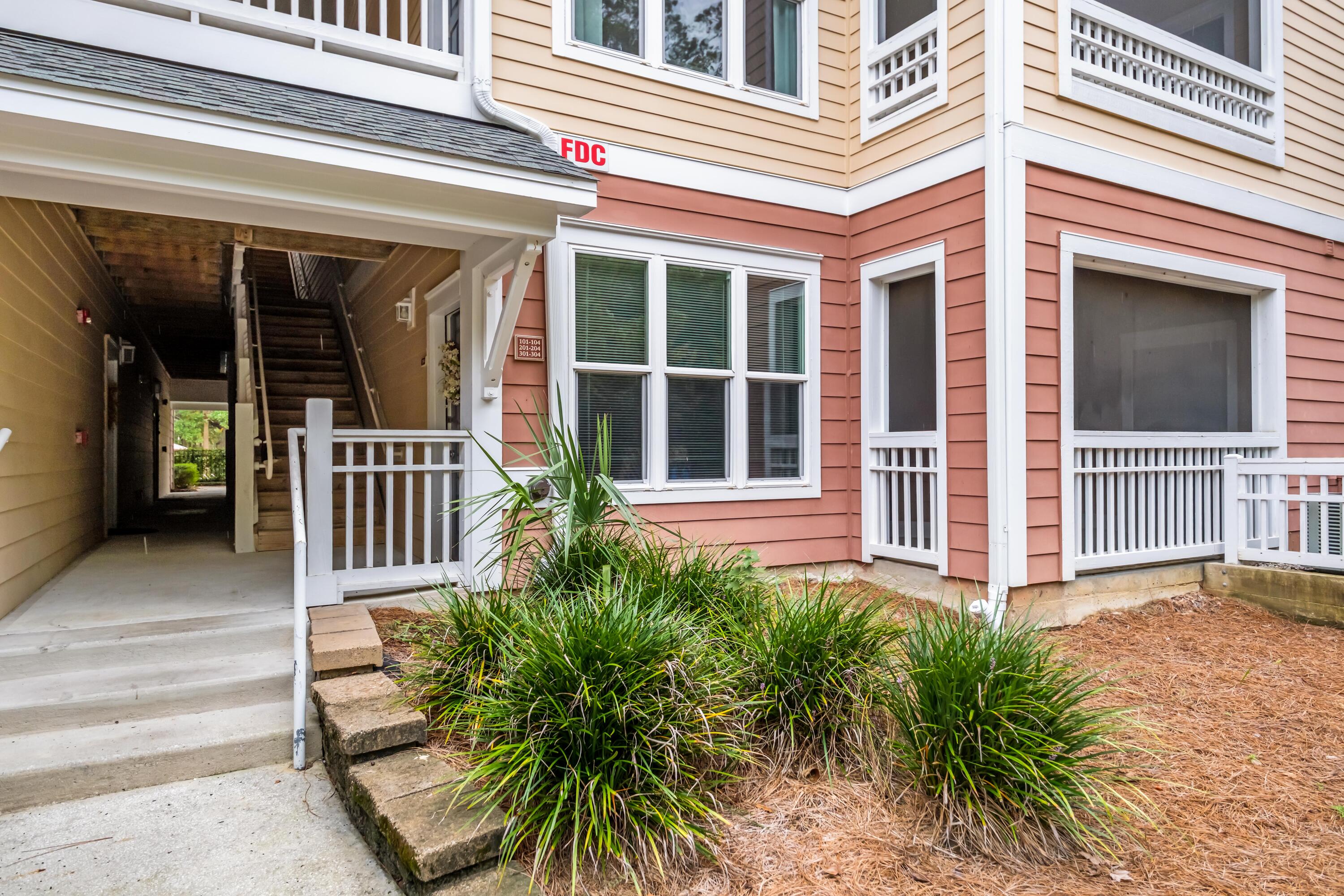 500 Bucksley Lane Unit 104