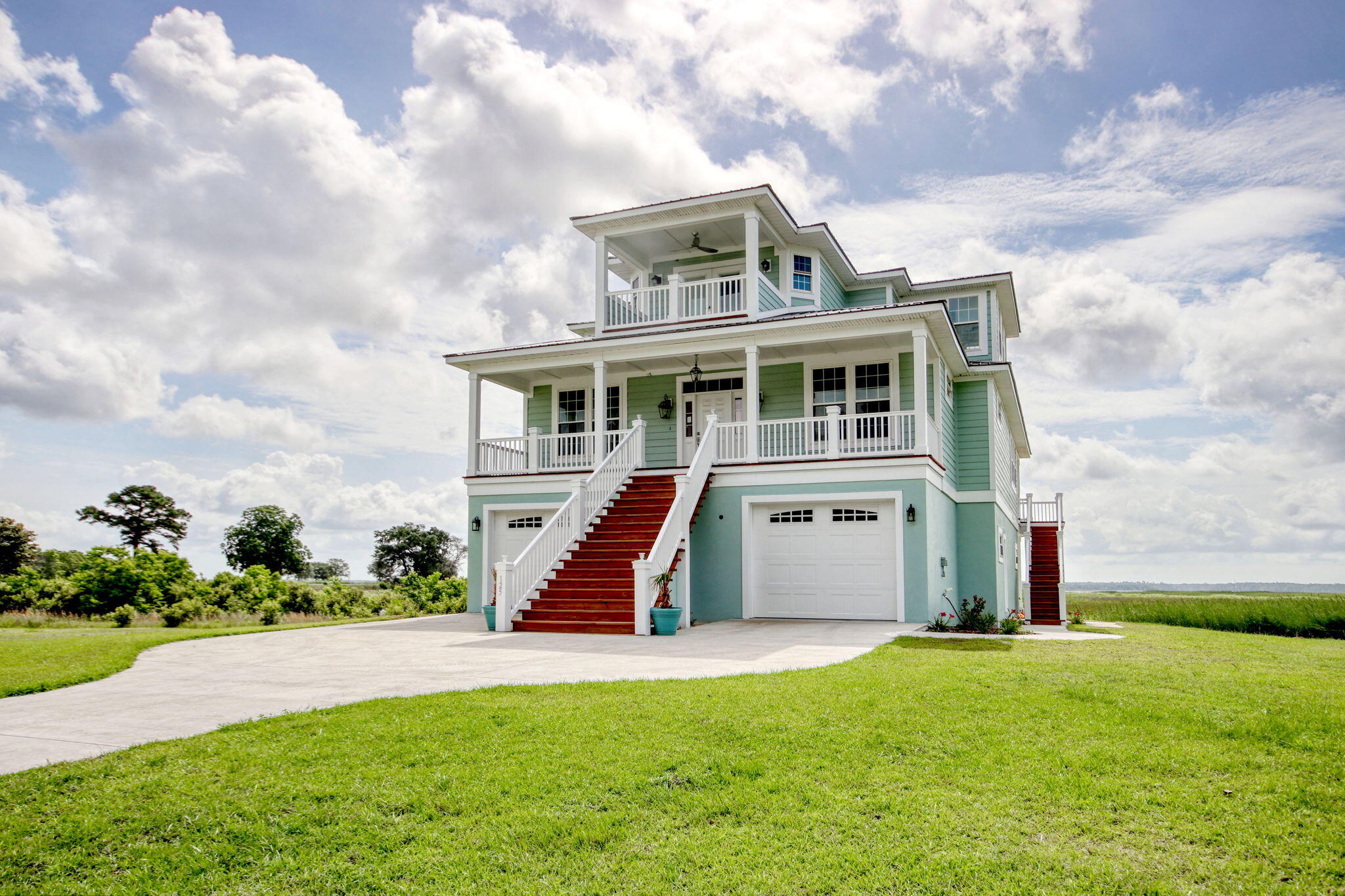 125 Oak Bay Drive