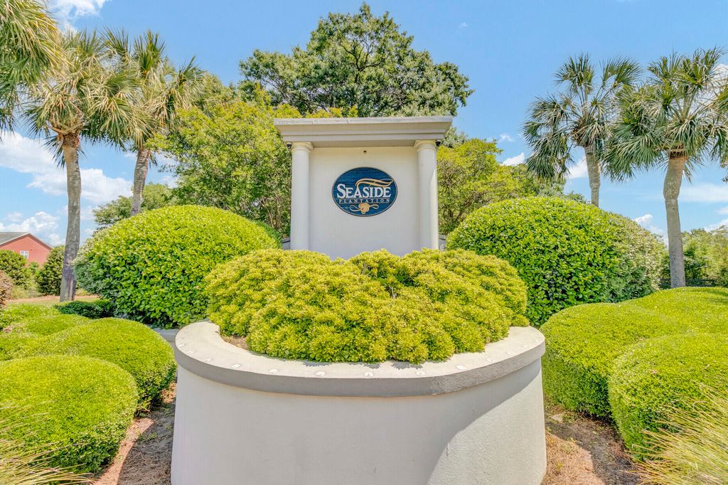 Photo of 430 Planters Trace Drive, Charleston, SC 29412 (MLS # 26012036)