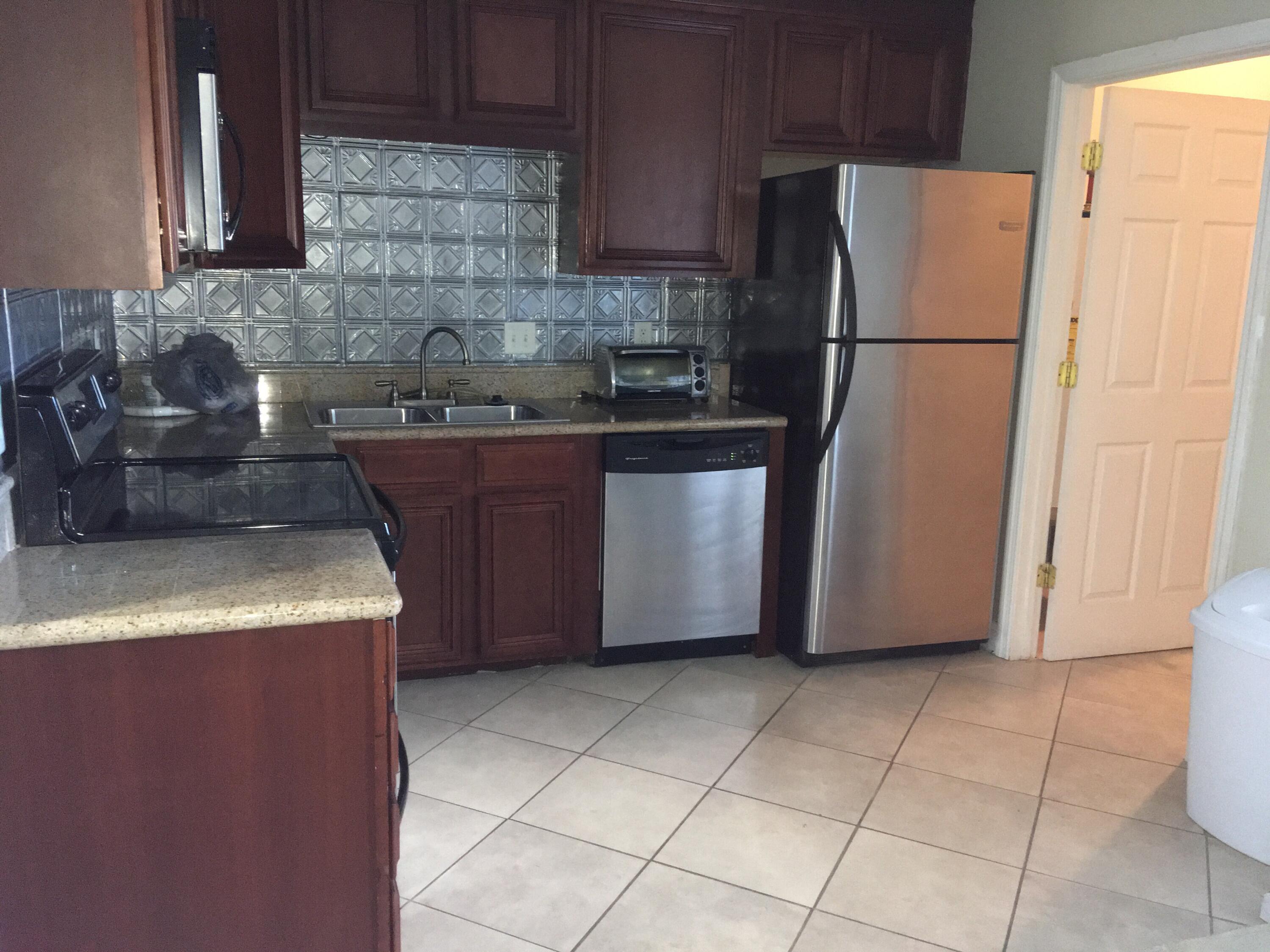 17 S Anderson Avenue A B C D