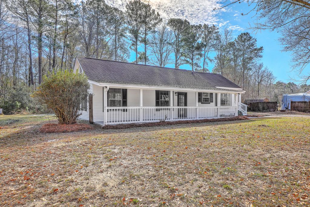Photo of 233 Harlock Drive, Moncks Corner, SC 29461 (MLS # 26000025)