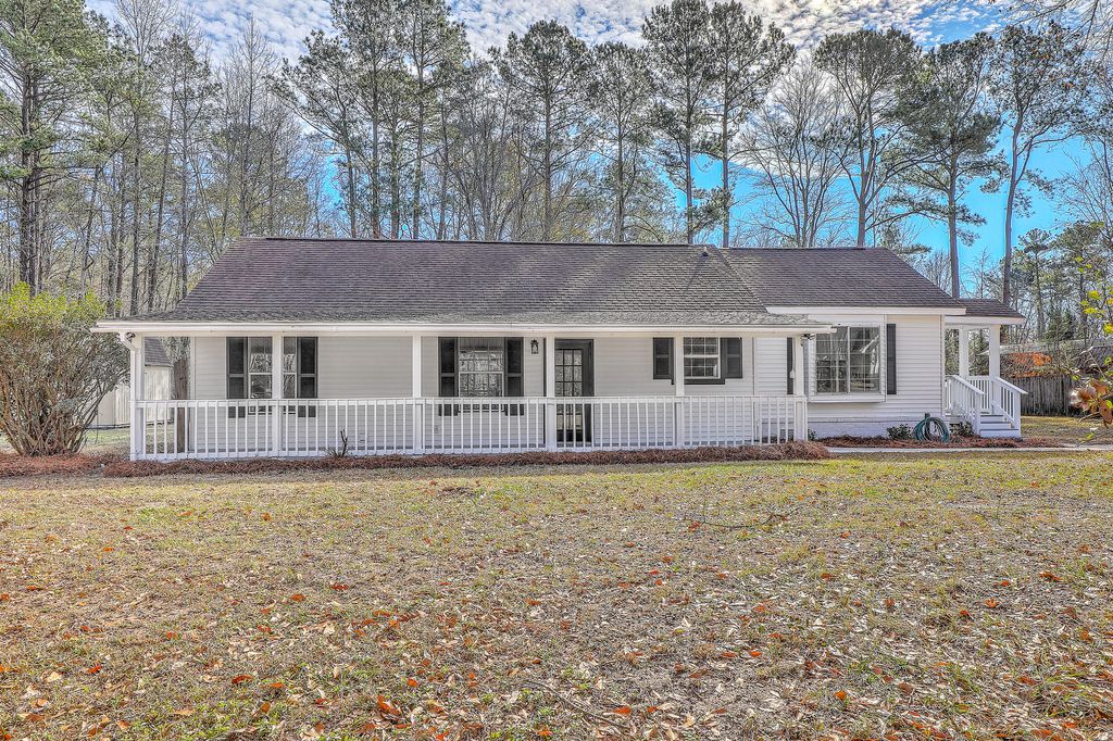 Photo of 233 Harlock Drive, Moncks Corner, SC 29461 (MLS # 26000025)