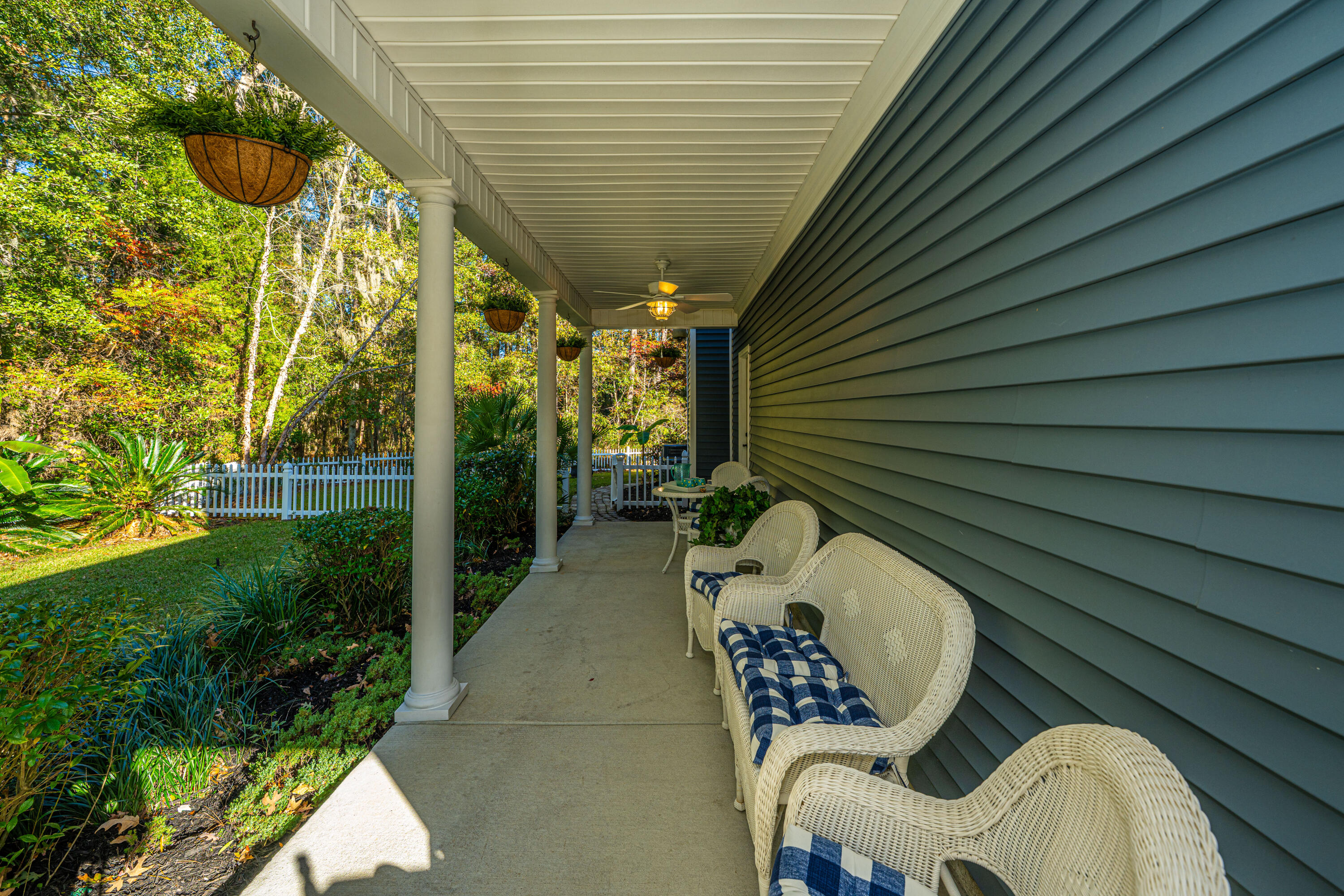 8990 N Red Maple Circle