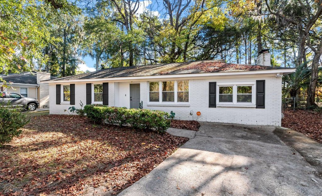 Photo of 960 Savage Road, Charleston, SC 29414 (MLS # 25032325)