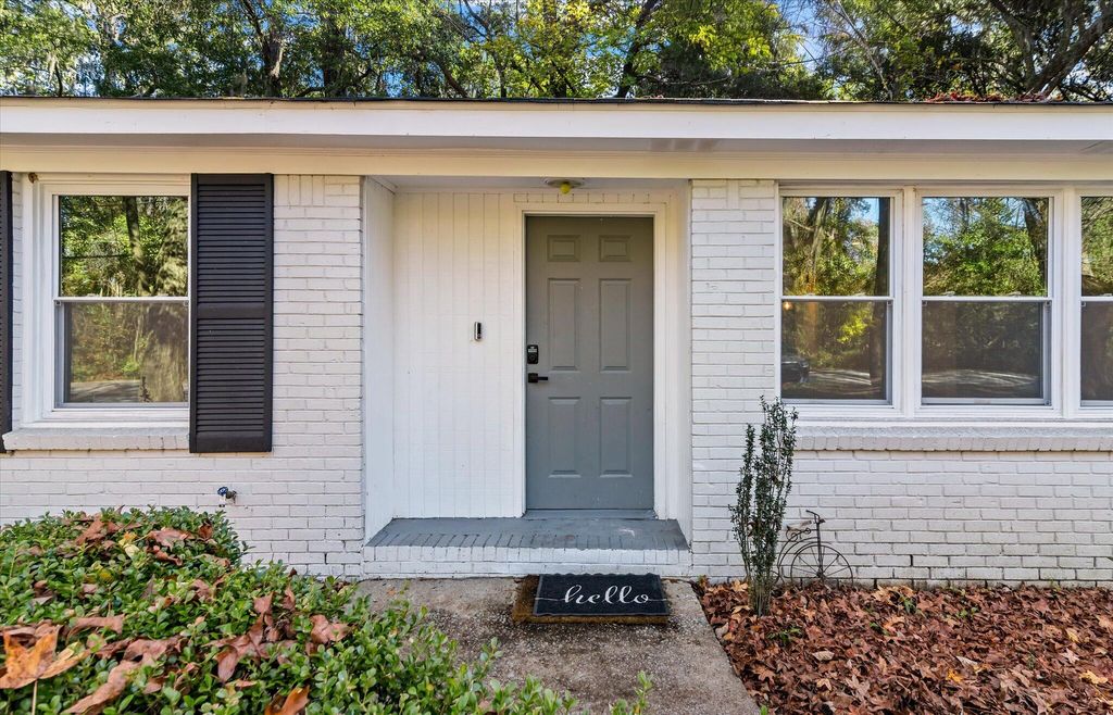 Photo of 960 Savage Road, Charleston, SC 29414 (MLS # 25032325)