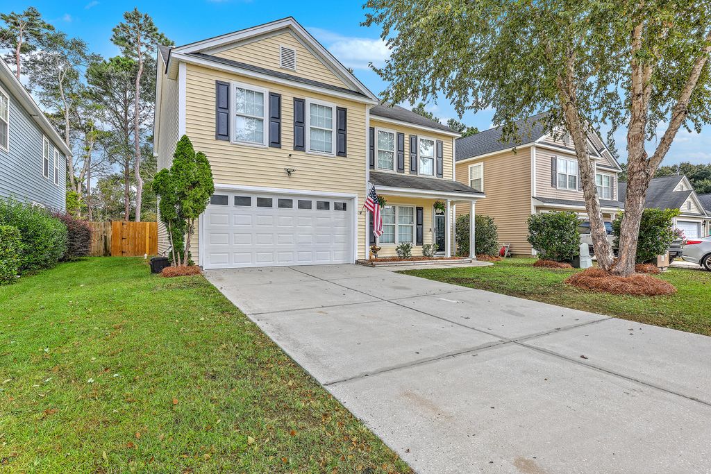 Photo of 208 Emerald Isle Drive, Moncks Corner, SC 29461 (MLS # 25025994)
