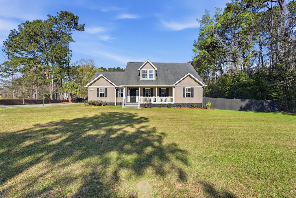 Photo of 348 Temple Road, Ridgeville, SC 29472 (MLS # 26008121)