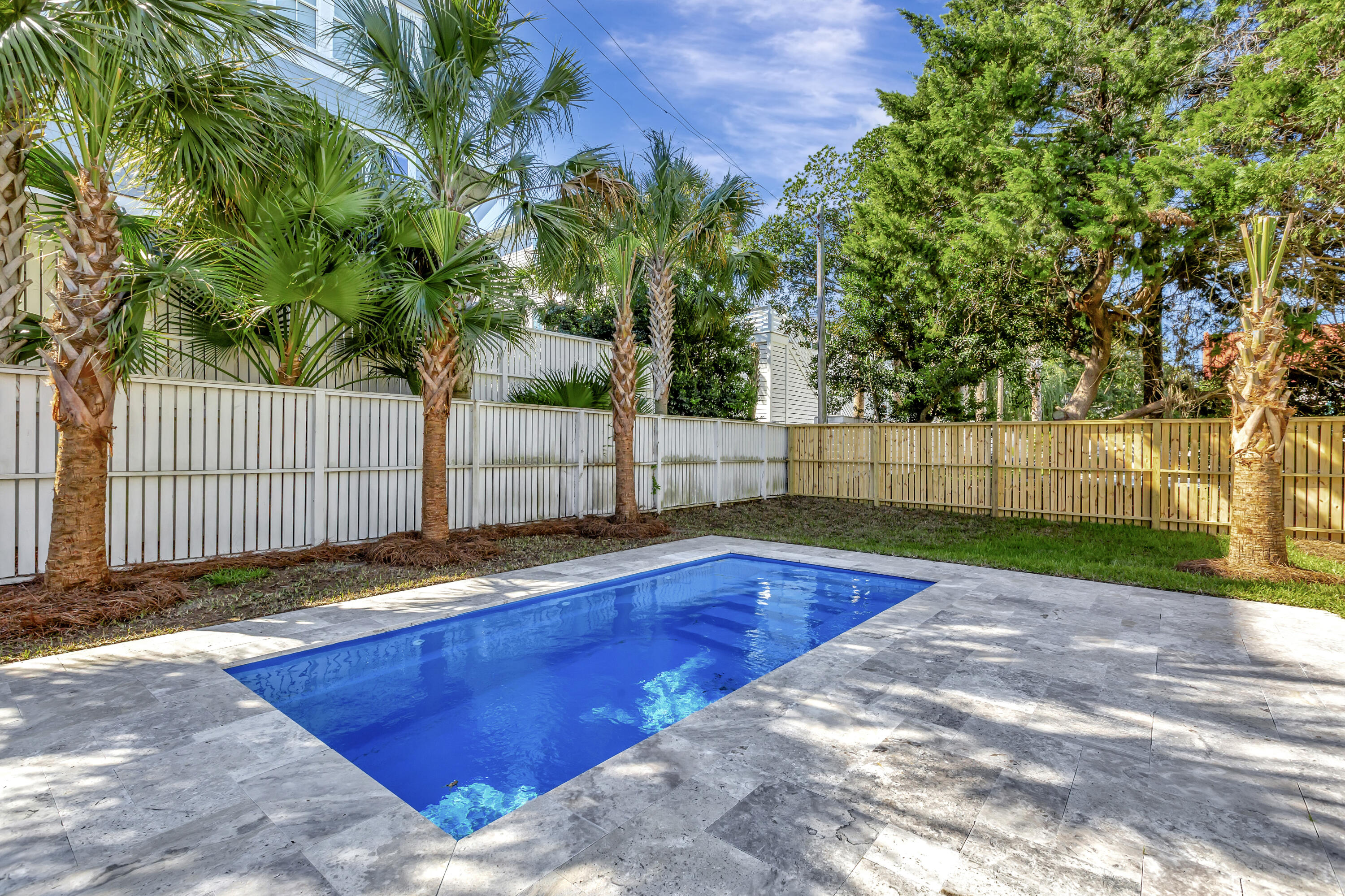 312 Palm Boulevard