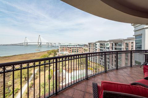 Photo of 283 S Plaza Court #8, Mount Pleasant, SC 29464 (MLS # 26006383)