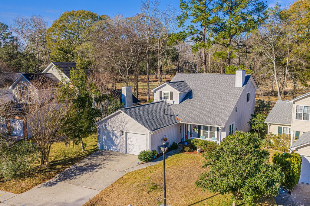 Photo of 47 Wolk Drive, Charleston, SC 29414 (MLS # 26000475)