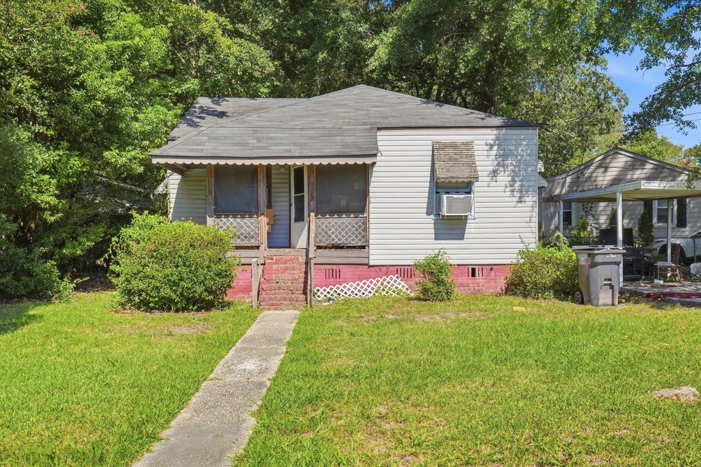 Photo of 2902 Alabama Drive, North Charleston, SC 29405 (MLS # 26026646)
