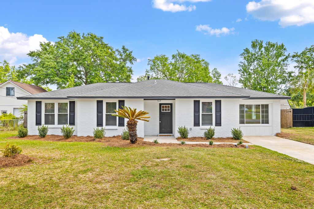 Photo of 4865 Popperdam Creek Drive, North Charleston, SC 29418 (MLS # 26010515)
