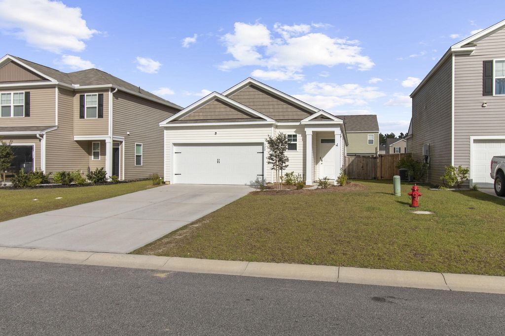 Photo of 320 Bear Paw Lane, Summerville, SC 29486 (MLS # 25026921)