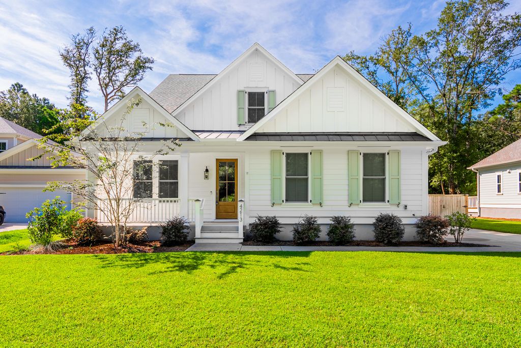 Photo of 4213 Royal Harbor Road, Hollywood, SC 29449 (MLS # 25019973)