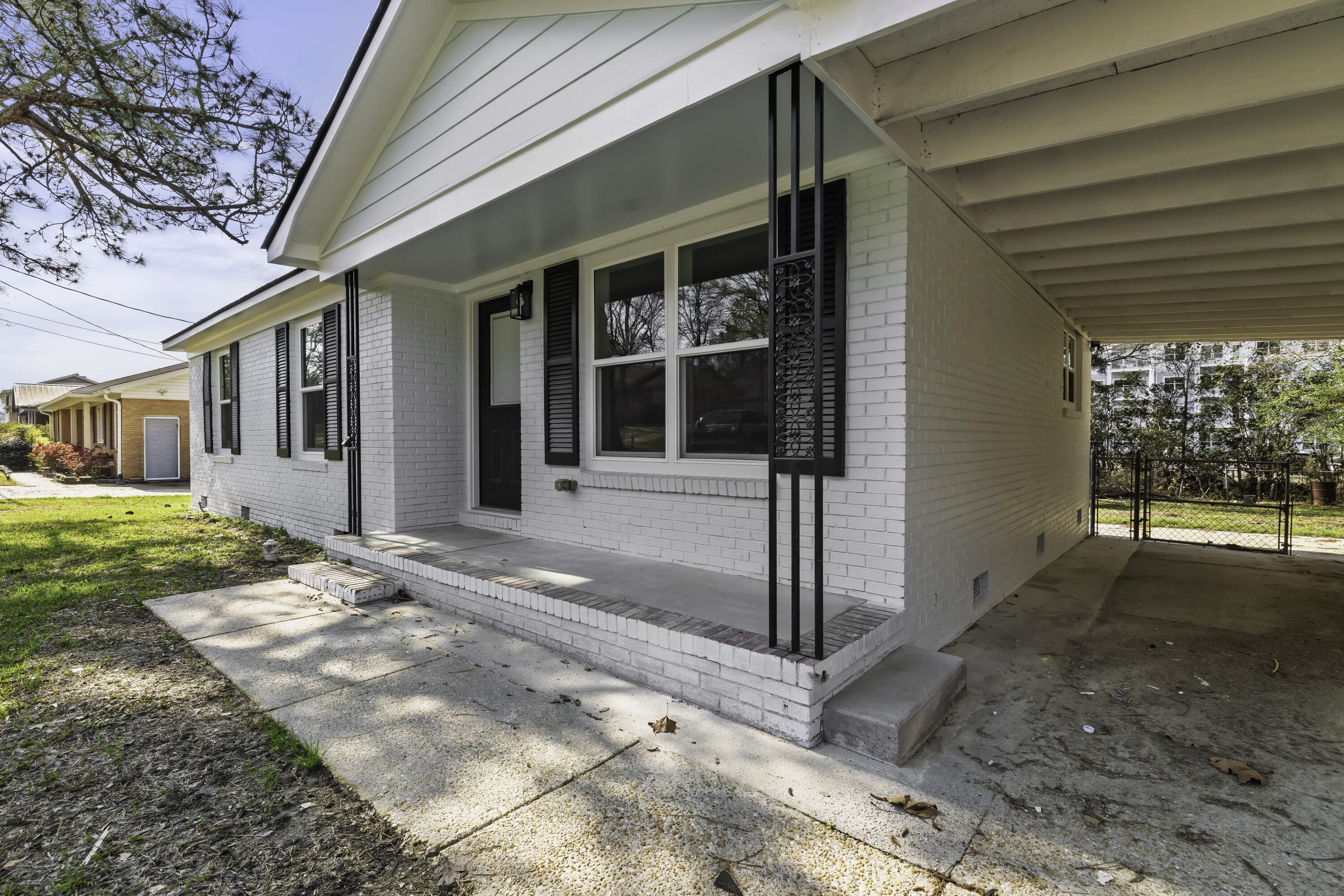 7585 Peppercorn Lane