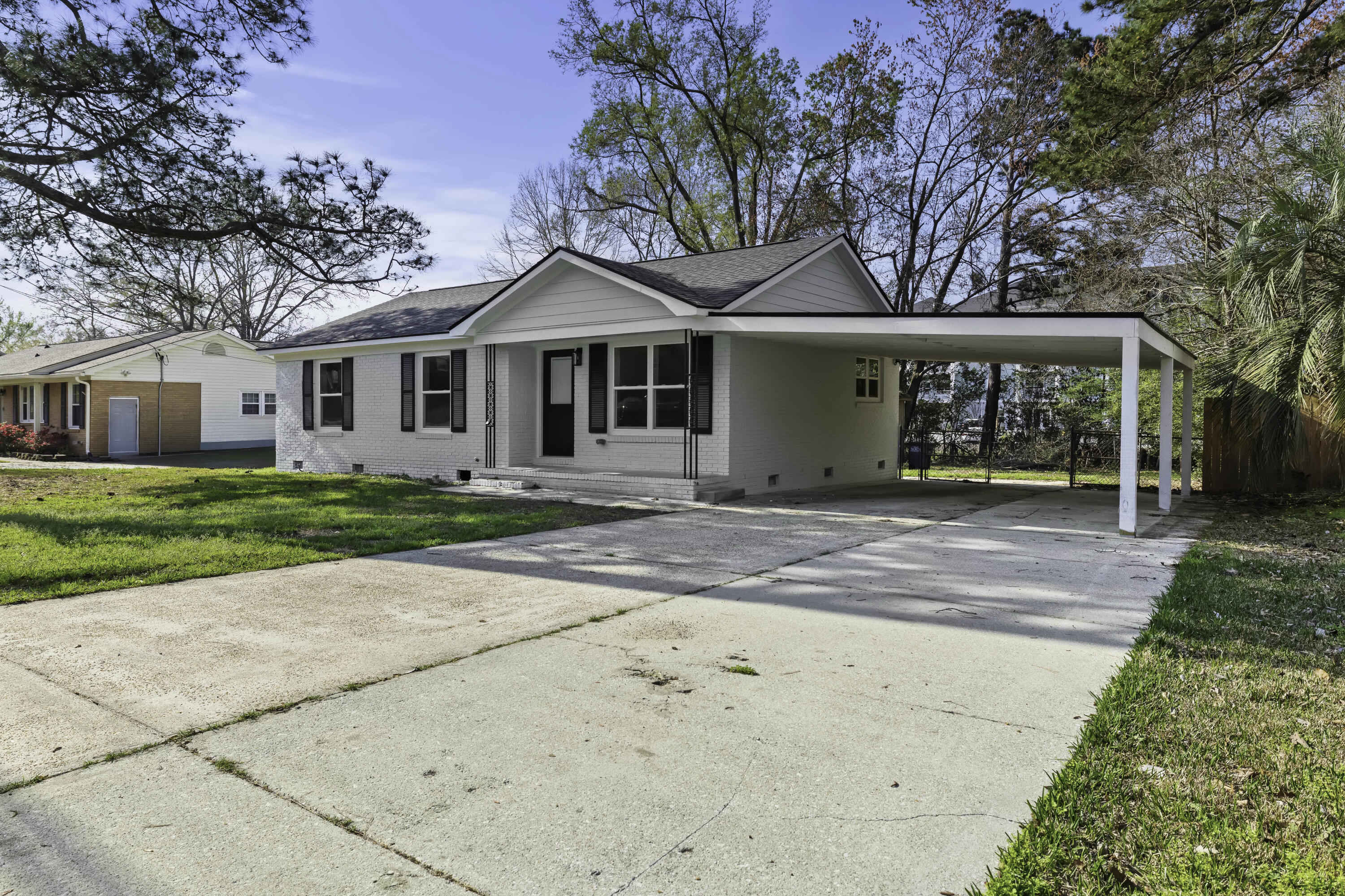 7585 Peppercorn Lane