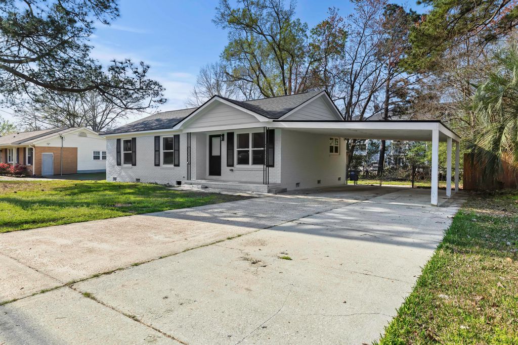 Photo of 7585 Peppercorn Lane, North Charleston, SC 29420 (MLS # 26007137)
